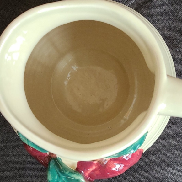 Adorable Vintage Red Apple Pitcher 🍎 - Picture 4 of 8